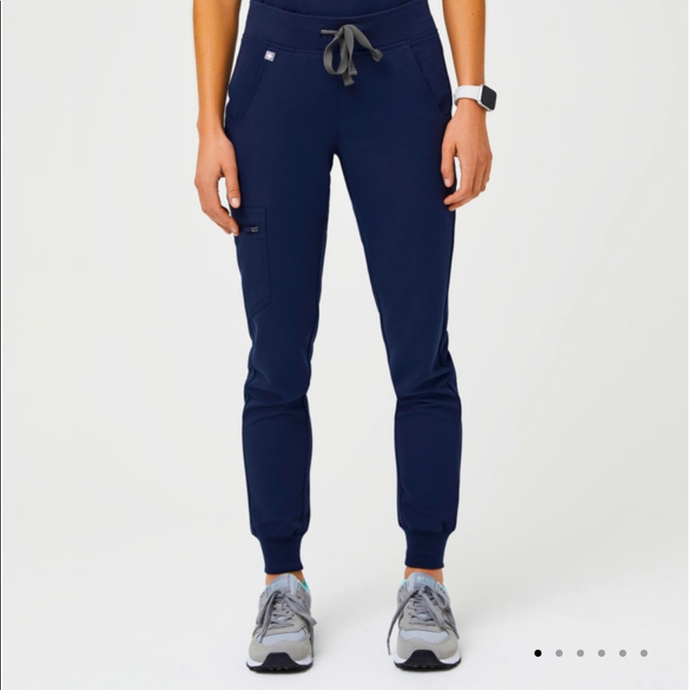WORN ONCE! Zamora™ Jogger Scrub Pants